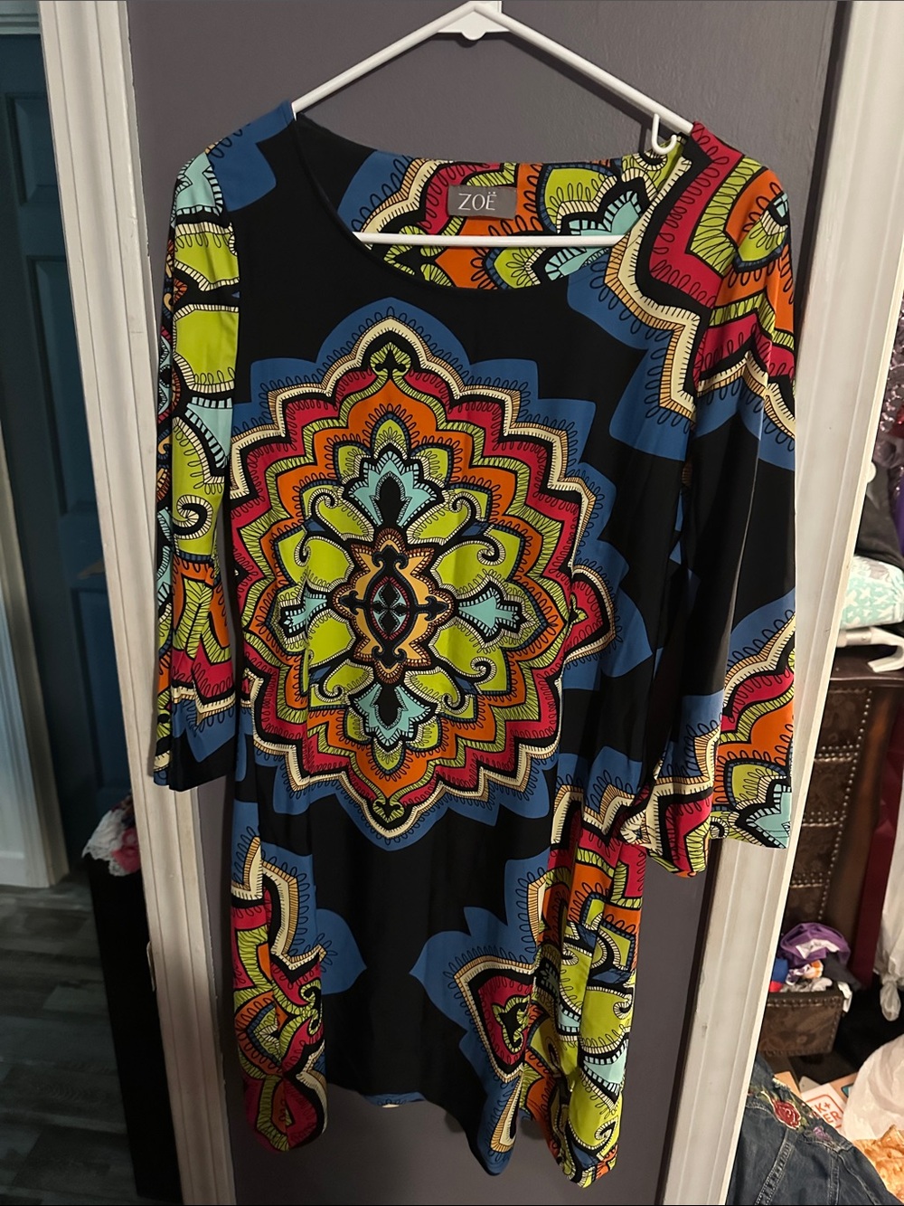 Zoe Black Multicolor Medallion Long-Sleeve Shift Dress